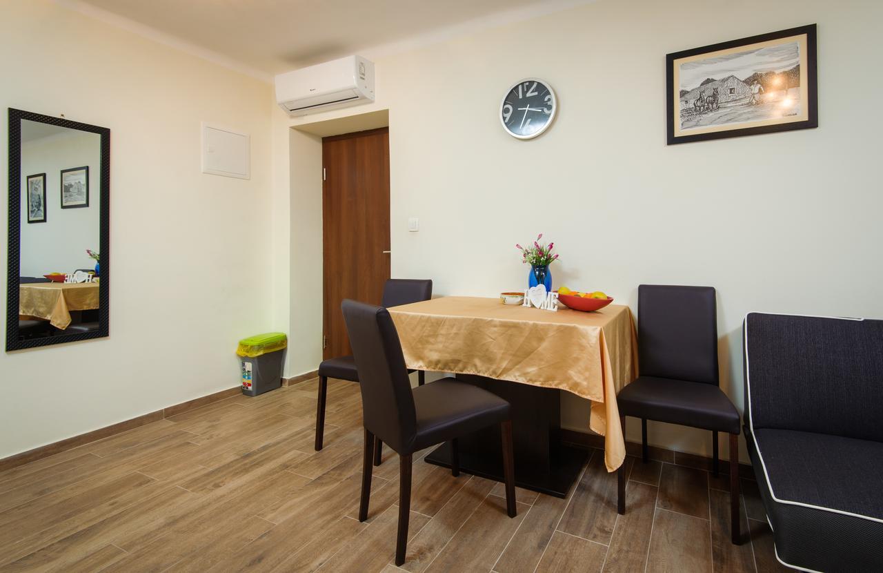 Private Accommodation Milisa Split Extérieur photo